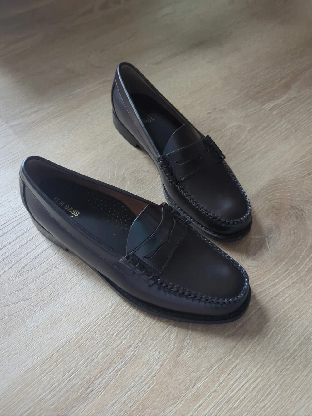 G.H. Bass & Co Larson Weejuns Men's  Wine Dark Brown Leather Penny Loafers 10.5